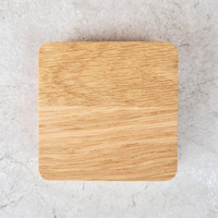 Oak cube for menu or QR code - 80x80x30 mm