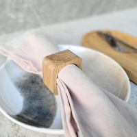 Oak napkin ring 50x50x30 mm